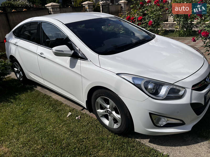 2013 hyundai i40