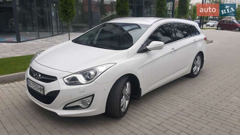 2011 hyundai i40