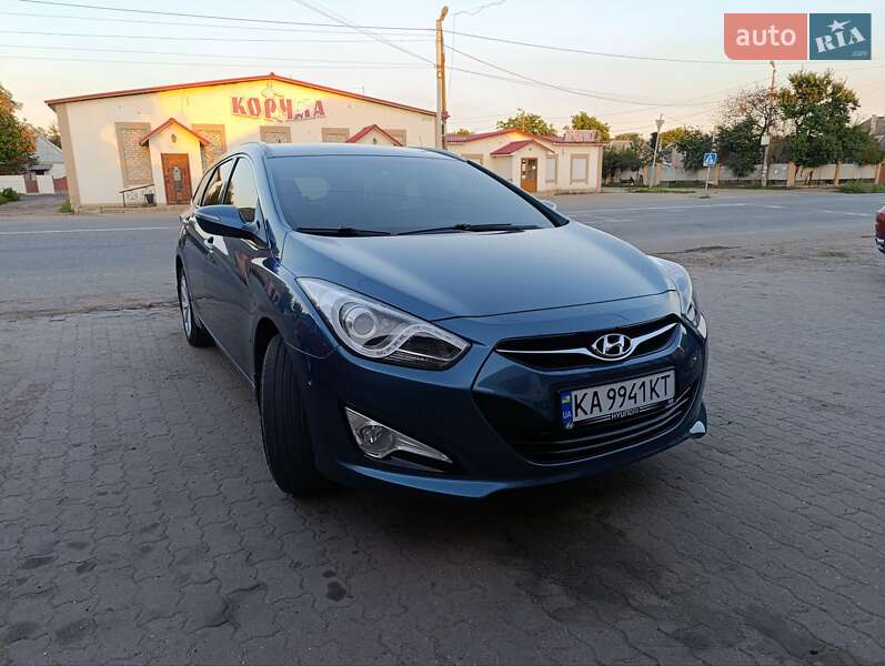 2011 hyundai i40