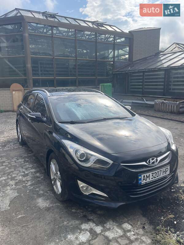 2011 hyundai i40