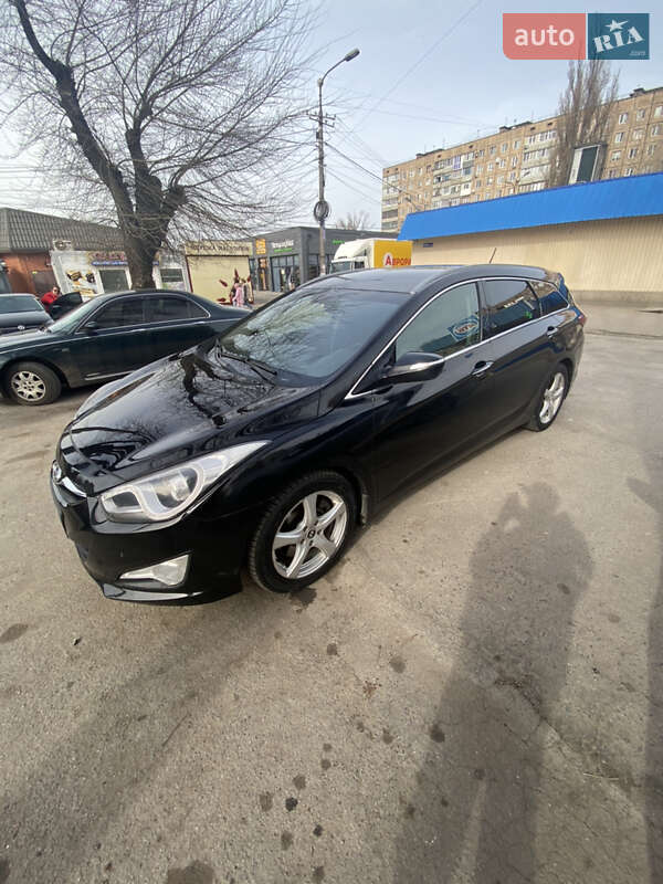 2011 hyundai i40