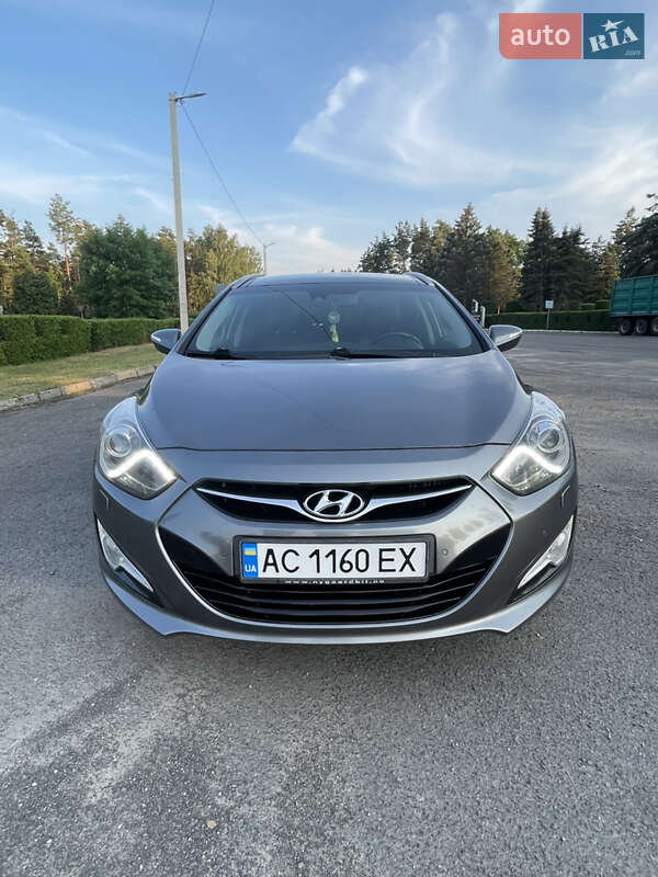 2011 hyundai i40