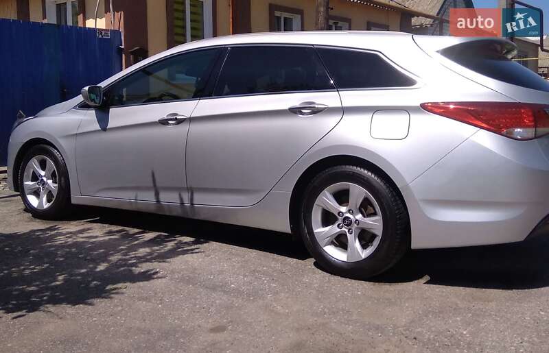 2012 hyundai i40
