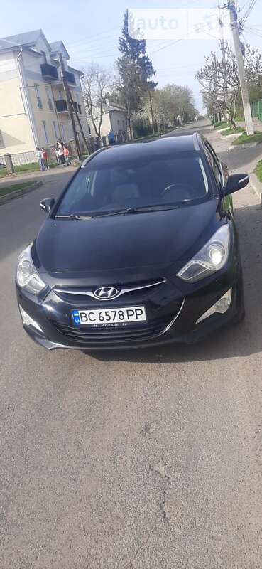 2012 hyundai i40