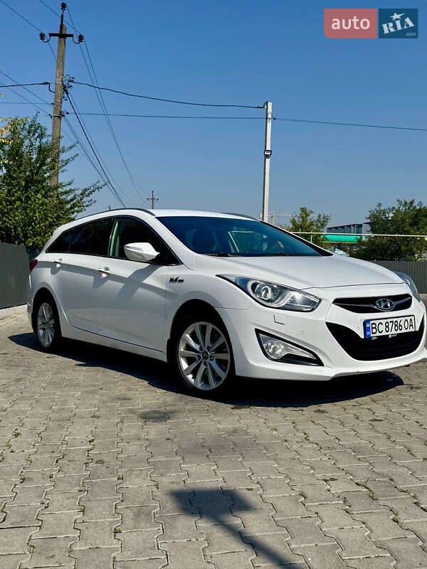 2012 hyundai i40