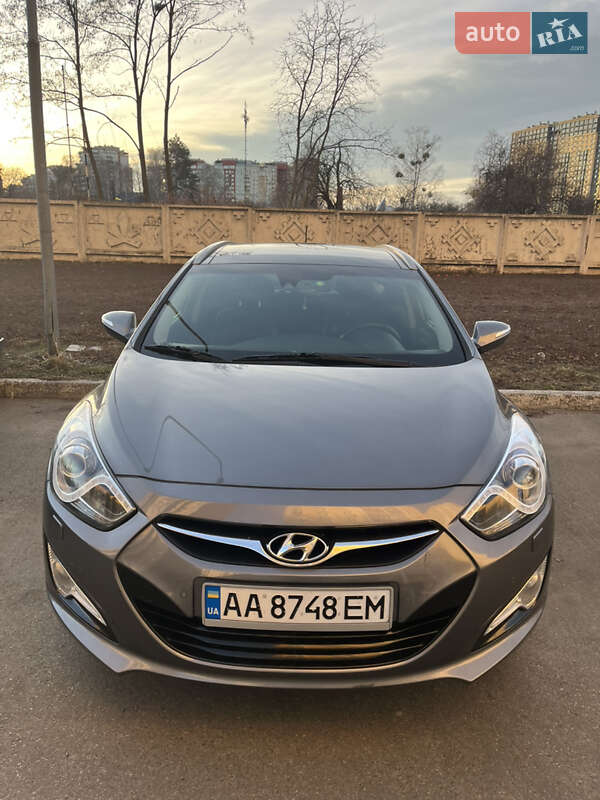 2013 hyundai i40