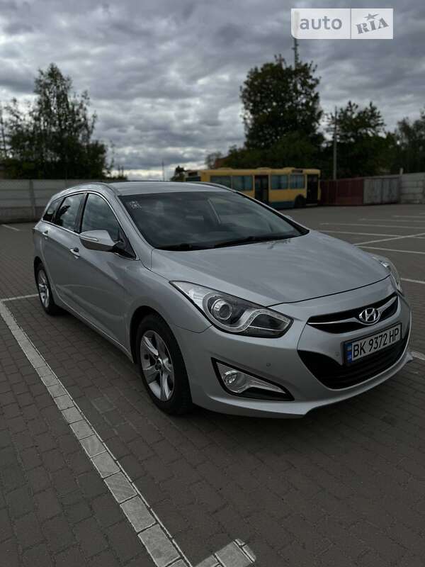 2014 hyundai i40