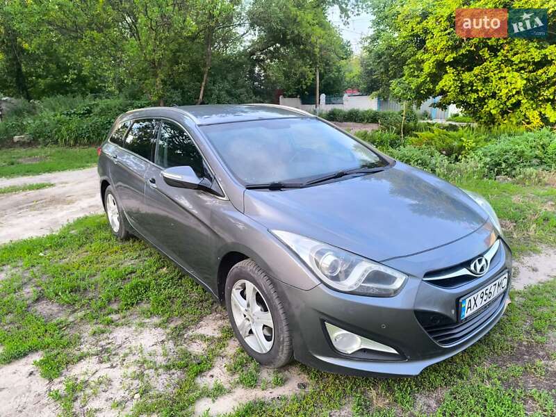 2011 hyundai i40