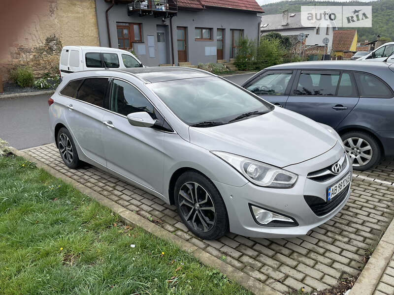 2012 hyundai i40