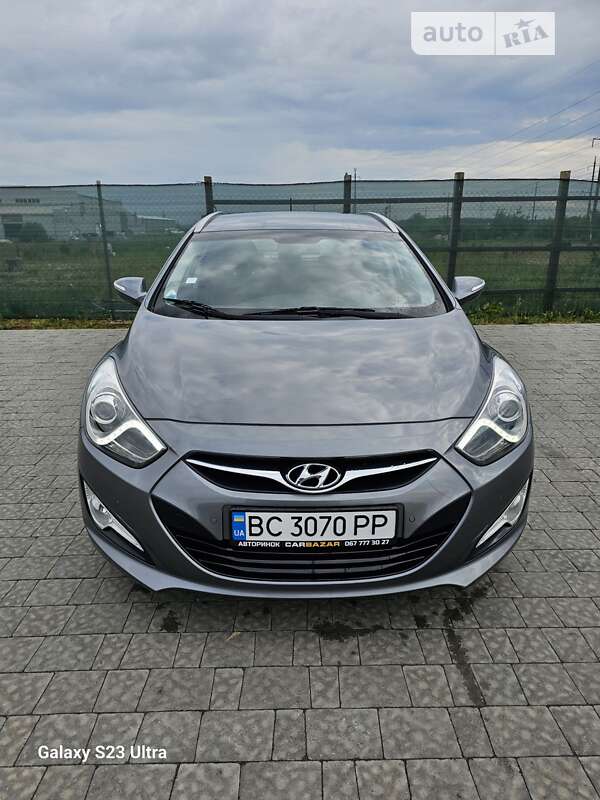 2012 hyundai i40