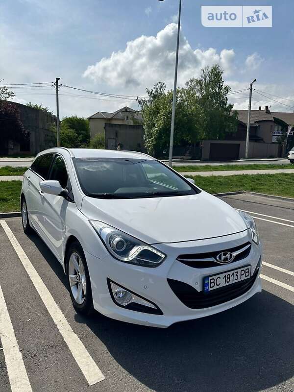 2012 hyundai i40