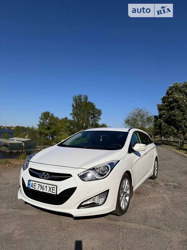 2012 hyundai i40