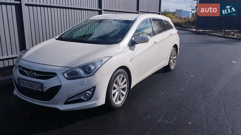 2013 hyundai i40