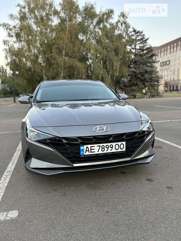 2022 hyundai elantra