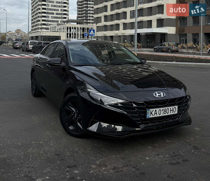 2022 hyundai elantra