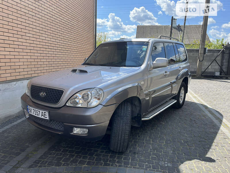 2004 hyundai terracan