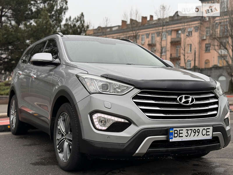 2015 hyundai grand santa fe
