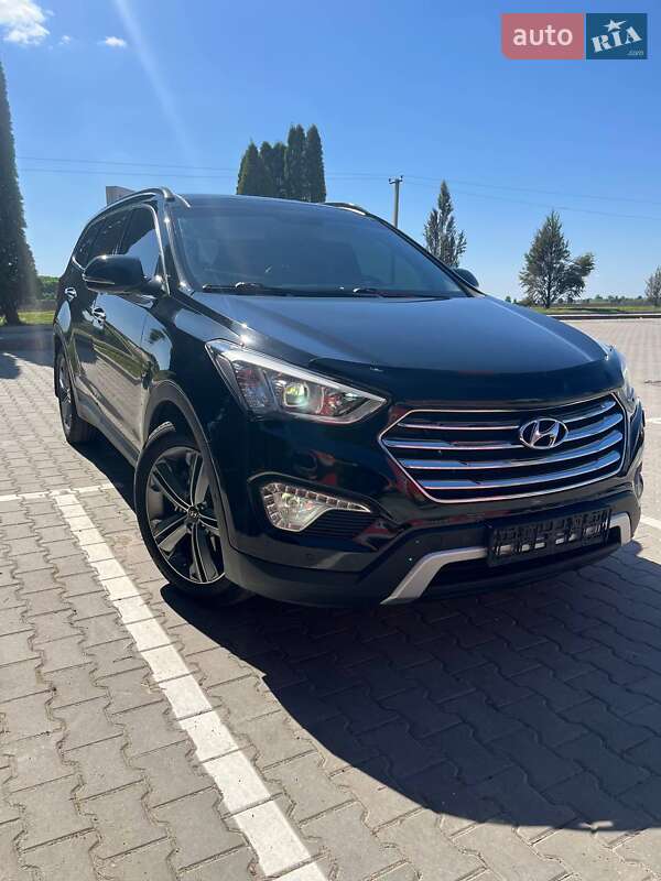 2015 hyundai grand santa fe