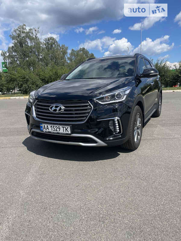2018 hyundai grand santa fe