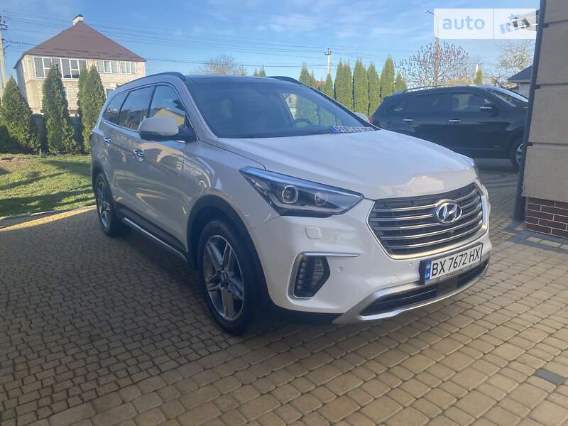 2016 hyundai grand santa fe