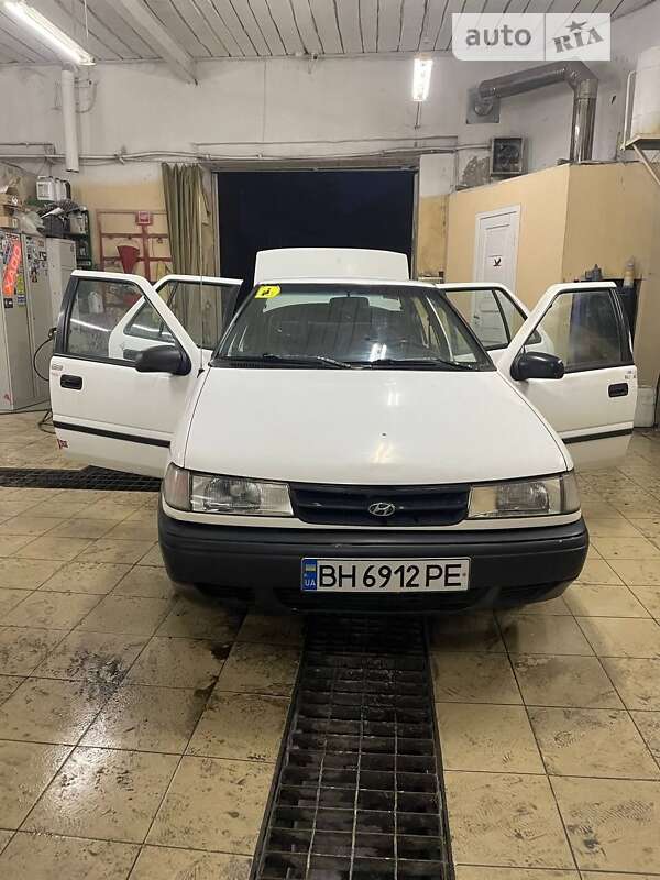 1994 hyundai pony