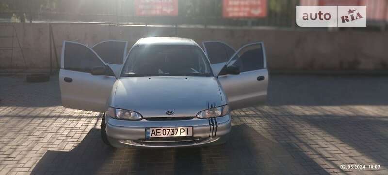 1996 hyundai accent