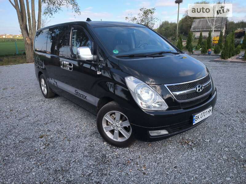 2010 hyundai h-1