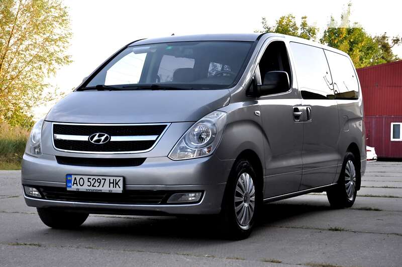 2010 hyundai h-1