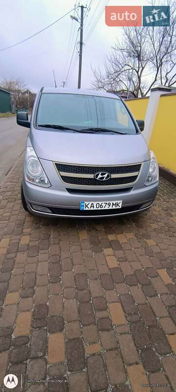 2012 hyundai h-1