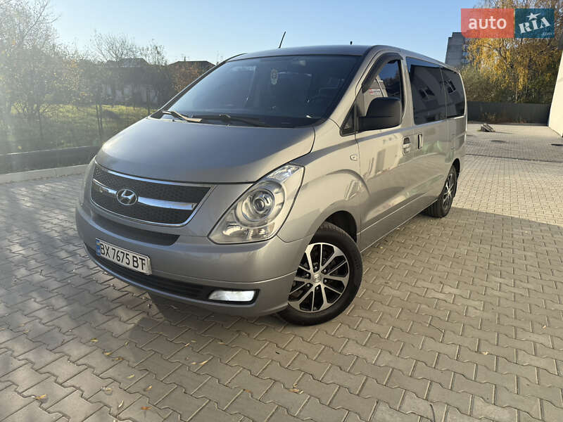 2012 hyundai h1d