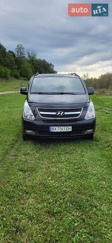 2011 hyundai h-1