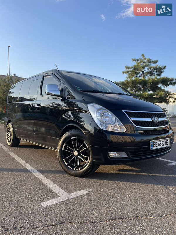 2012 hyundai h-1