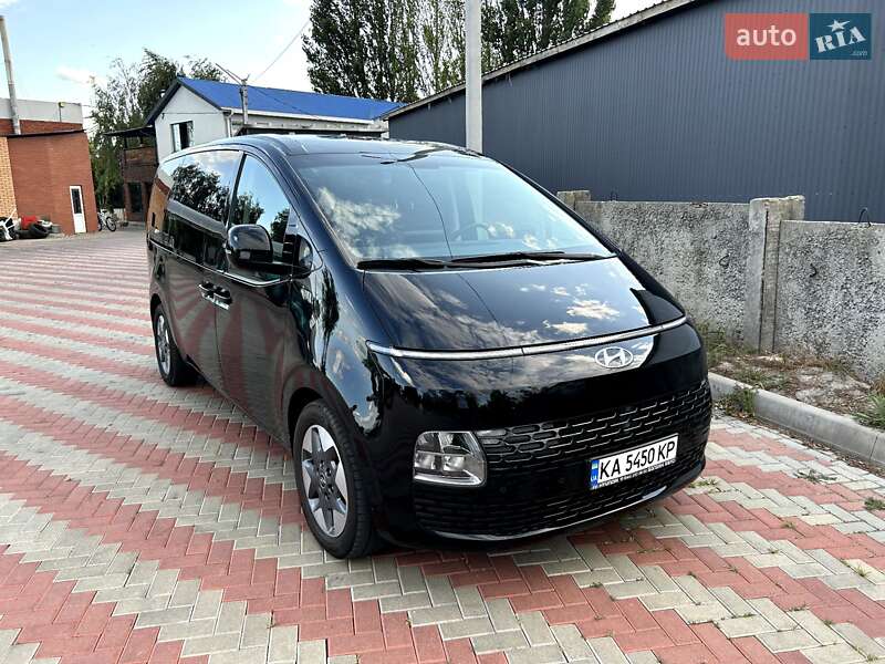 2021 hyundai staria