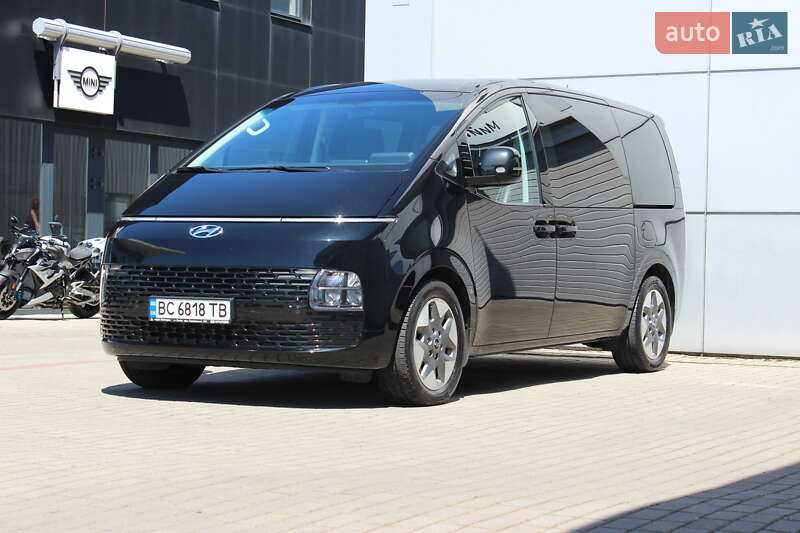 2023 hyundai staria