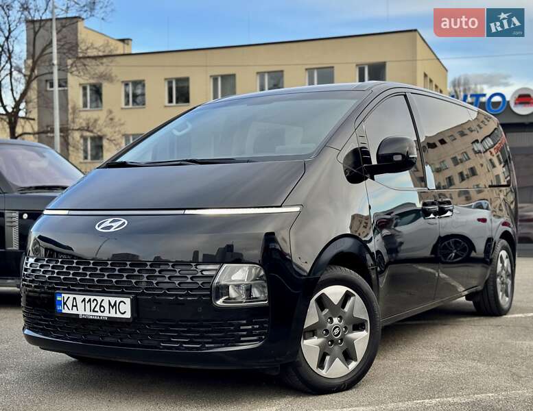 2023 hyundai staria