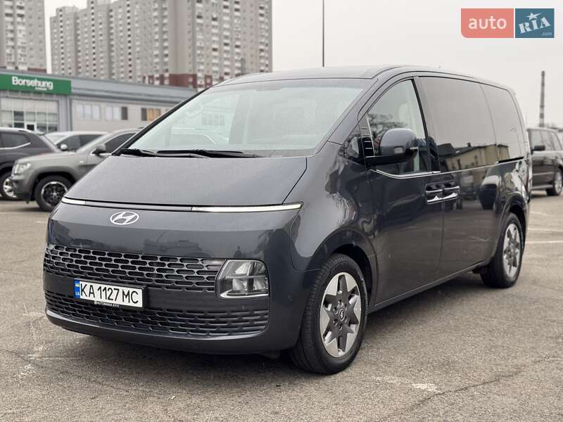 2023 hyundai staria