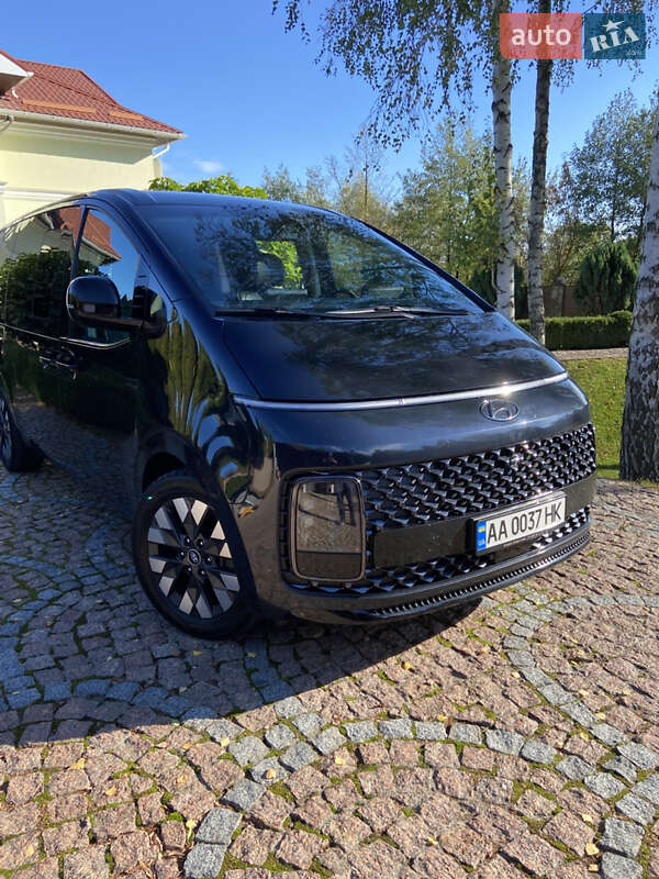 2021 hyundai staria