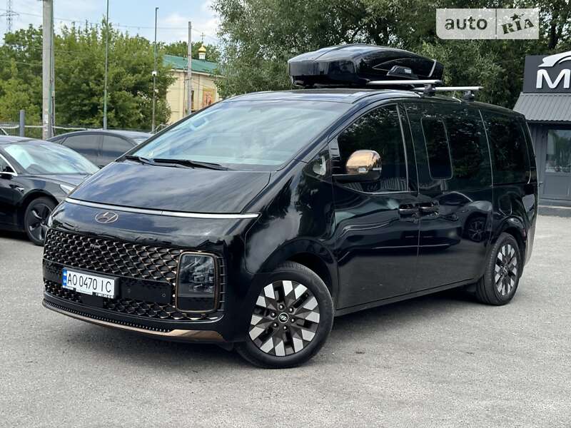2022 hyundai staria