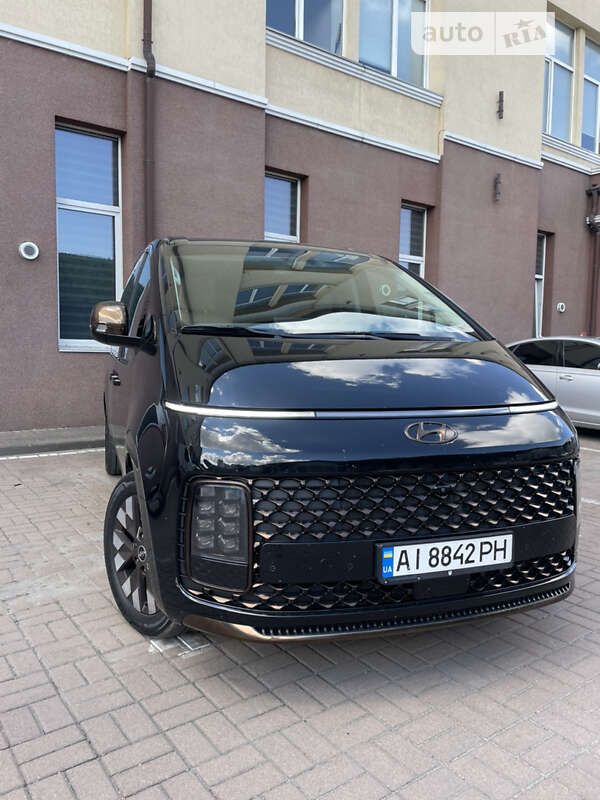 2023 hyundai staria