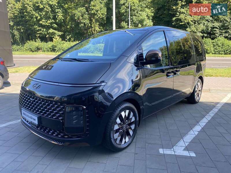 2023 hyundai staria