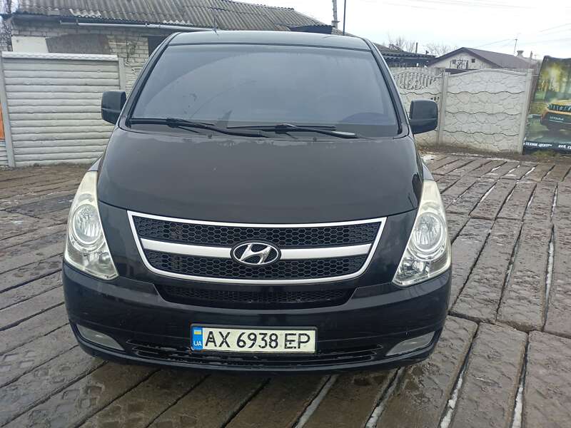 2008 hyundai h-1