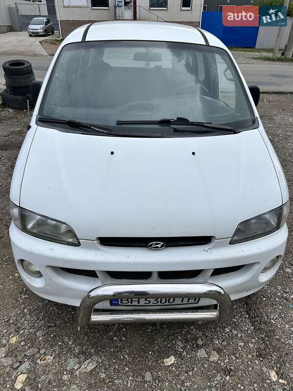 1998 hyundai h 200
