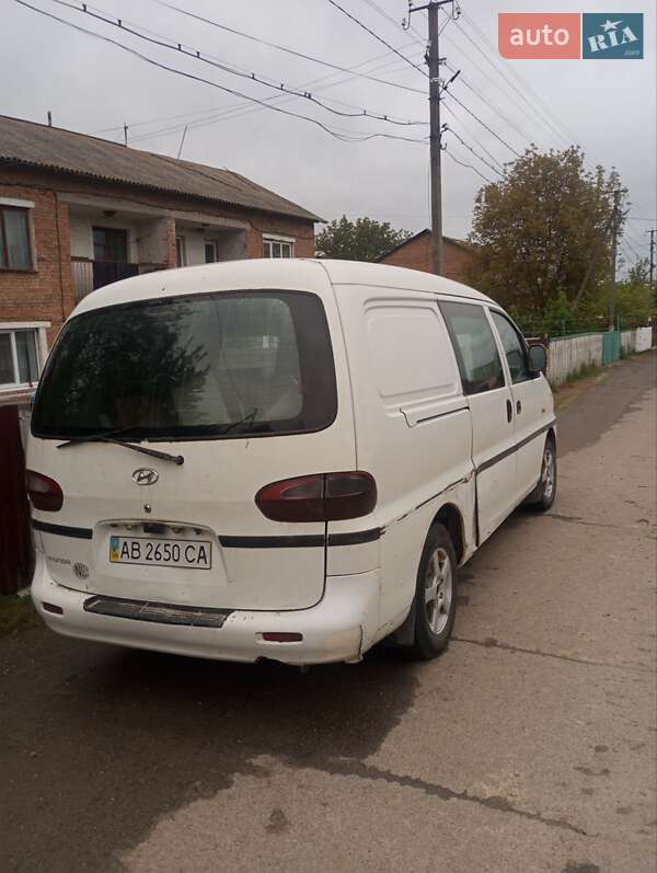 1999 hyundai h 200