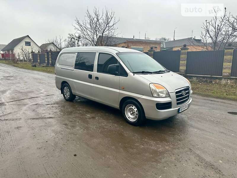 2006 hyundai h1d
