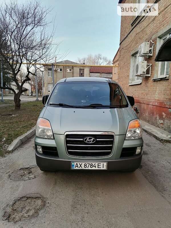 2006 hyundai h-1