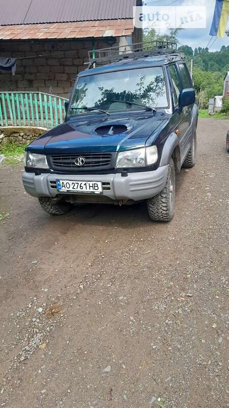 2000 hyundai galloper