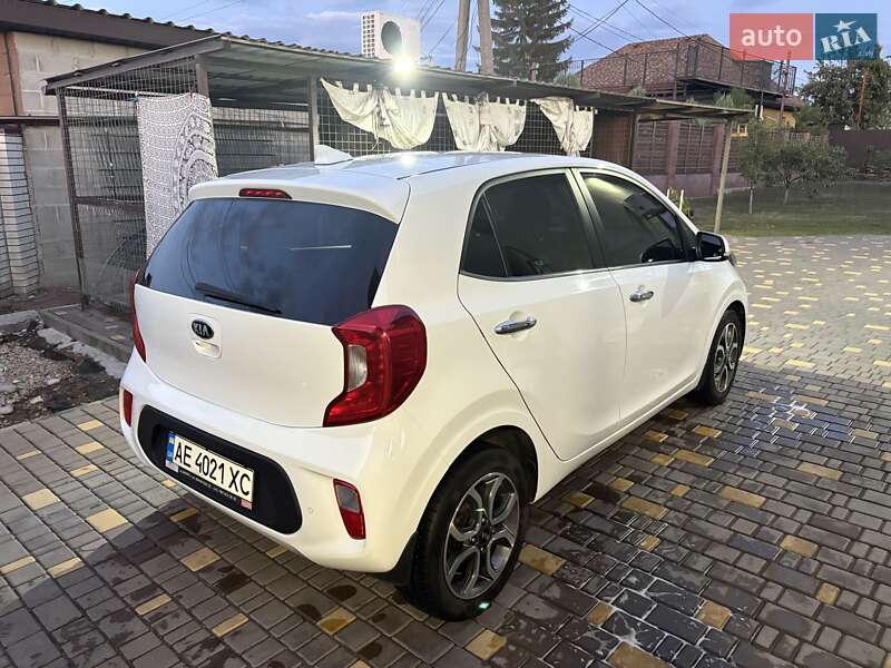 2020 kia picanto
