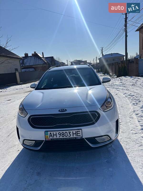 2016 kia niro
