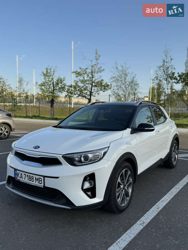2020 kia stonic