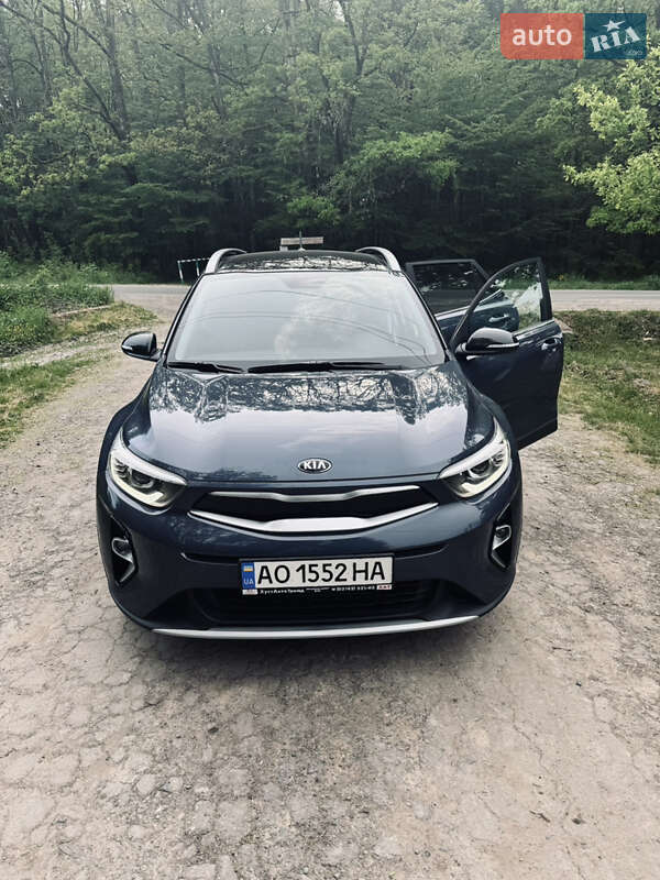 2020 kia stonic
